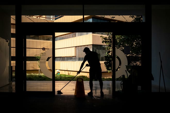 Why Hire a Commercial Cleaning Company
